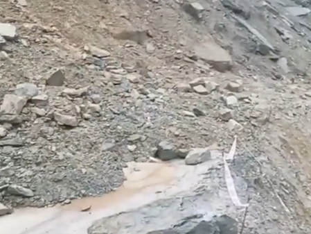 Char Dham Yatra hit as debris blocks Badrinath National Highway near Bhanerpani