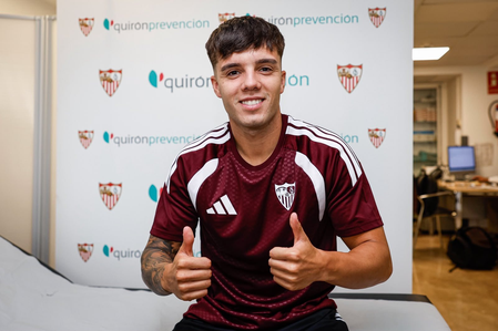 Sevilla FC sign left back Julio Diaz from Atletico Madrid on four year deal
