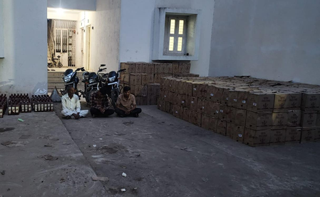 Gujarat Police seize illegal liquor worth Rs 77.71 lakh in Jamnagar