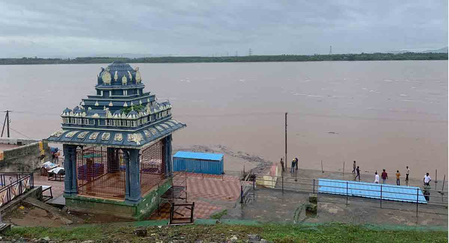 Godavari River crosses second danger mark at Telangana’s Bhadrachalam