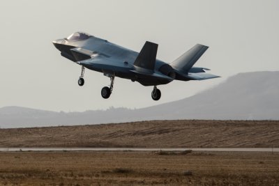 Trump signals F-35 rethink for Turkey