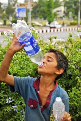 Many nations impacted by extreme heat lack power cooling resources, says report