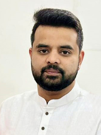 ‘Consider themselves to be above law:’ Congress demands strict action after Prajwal Revanna found with mobile phone in jail