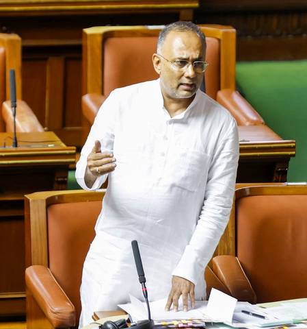 Ex-minister Dinesh Gundu Rao expresses disappointment after missing Karnataka Cabinet berth
