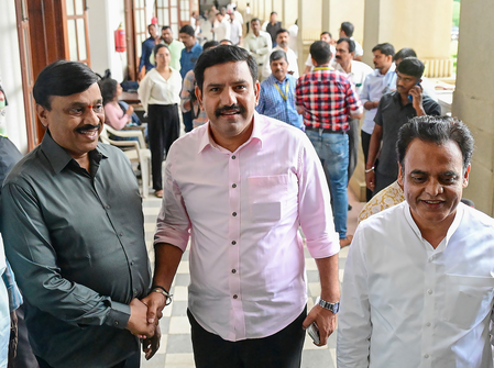 Karnataka BJP alleges ‘tainted’ Minister Nagendra ‘blackmailed’ Congress high command