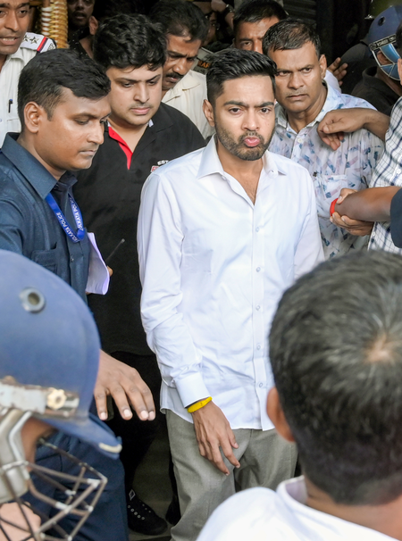 Calcutta HC extends interim stay on demolition of Abhishek Banerjee’s Amtala party office till Aug 21