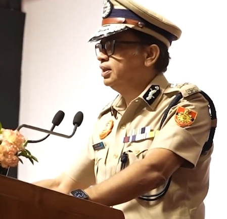 Delhi Police chief Anurag Kumar honours 202 retiring personnel