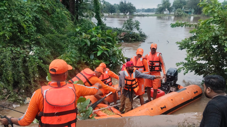 Gujarat: Over 4,000 evacuated as heavy rain batters Surat; SDRF teams deployed amid ‘Red Alert’