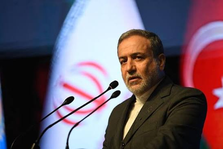 Iran’s FM says talks with Oman on Hormuz Strait in final stages