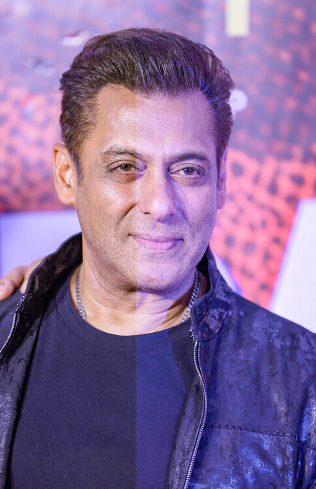 Salman Khan asks Sohail if he’s still listening to ex-wife Seema