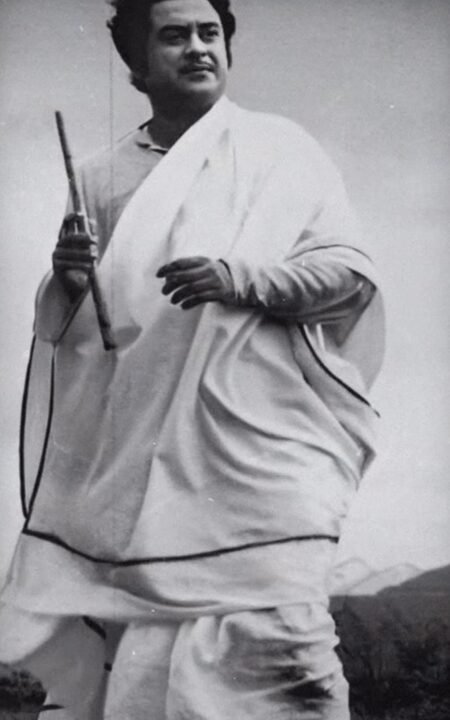 Jackie Shroff remembers legends Kishore Kumar, Shashikala on their birth anniversary