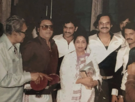 Sudesh Bhosle honours Kishore Kumar with unseen memories featuring Ashok Kumar, Asha Bhosle