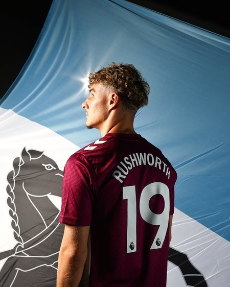 Coventry City sign goalkeeper Carl Rushworth on a permanent deal from Brighton
