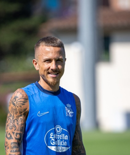 Football: Angelino returns to boyhood club Deportivo on loan from Roma