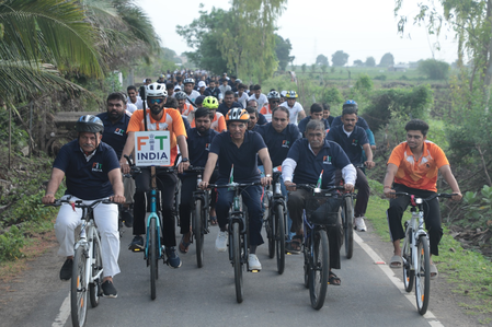 Sports Min Mandaviya leads anti-drug oath during ‘Fit India Sundays on Cycle’