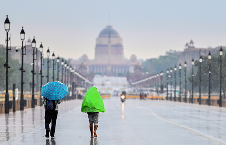 Delhi-NCR likely to witness cloudy skies, intermittent rain till Aug 14; AQI remains moderate