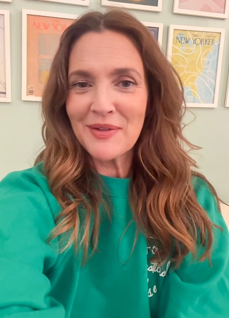 Drew Barrymore has emotional reunion with flight attendant who comforted her