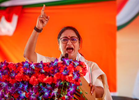 Women to receive Lakshmi Yojana letters from Aug 26: Delhi CM