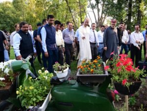 Omar Abdullah inaugurates Srinagar’s first ‘waste to wonder’ flower garden