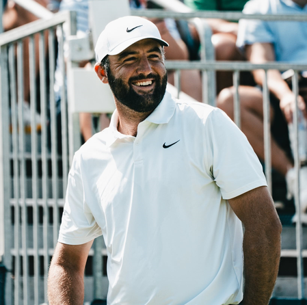 Clark one shot ahead while Bhatia is assured of Tour Championship spot
