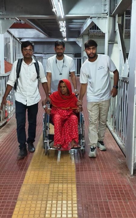 Dressing injured feet, treating exhaustion-related disorientation: ER reaches out to pilgrims’ hearts