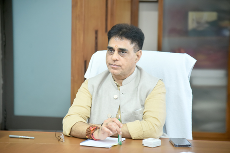 Gujarat Minister says H1N1 situation under control, orders hospitals to strengthen preparedness