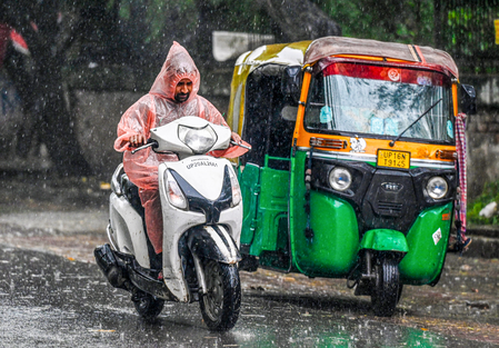 Delhi likely to see rain on Raksha Bandhan; short break from downpours to follow