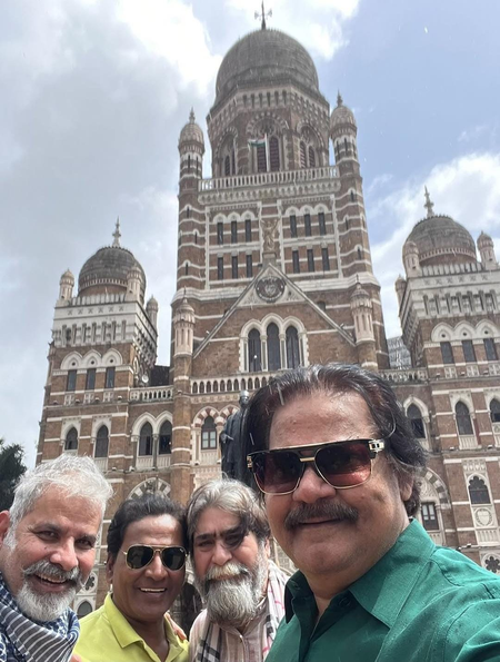 Akhilendra Mishra shares Team ‘Lagaan’ picture from Mumbai outing at CST station