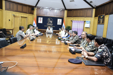 Manipur CM orders stringent action against illegal arms holders sans community