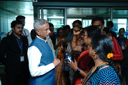 Rescued from Nepal floods, 21 pilgrims from Tamil Nadu received by EAM Jaishankar at Delhi airport