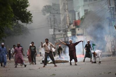 Secular voices under great pressure as extremists gain ground in Bangladesh: Report