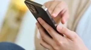 Mobile phones to be banned in major Tamil Nadu temples
