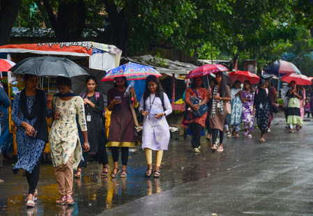 Light rain forecast in Tamil Nadu, Puducherry and Karaikal; gusty winds likely