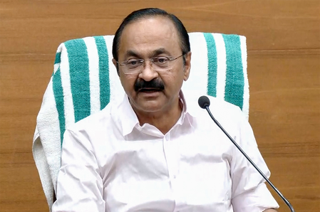 Kerala CM Satheesan-Rajeev Chandrasekhar spar takes fresh turn (Ld)