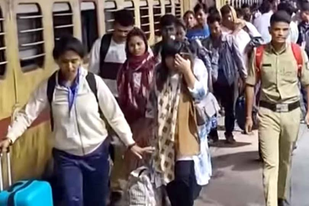 31 illegal Bangladeshi immigrants held in Bengaluru brought to Bengal for deportation