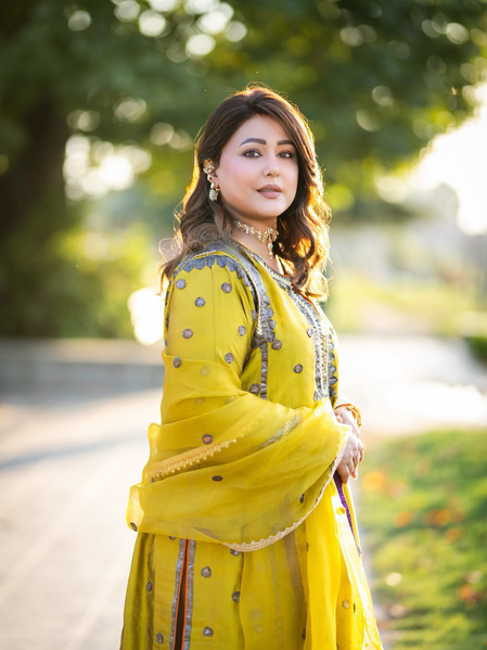 Hina Khan says ‘Actors have an option to opt out’ on Kriti Sanon’s Rakhi Ad controversy