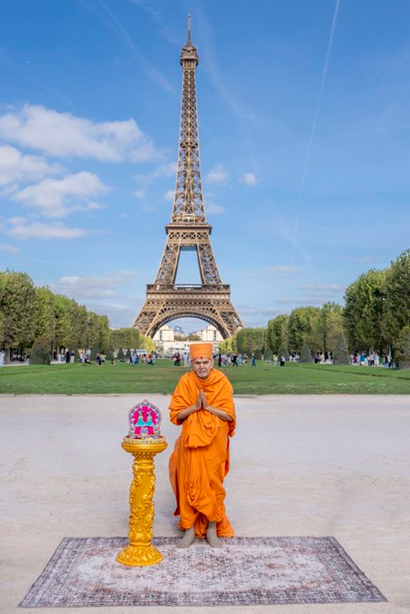 BAPS clarifies no one denied access during Hindu delegation visit to Eiffel Tower