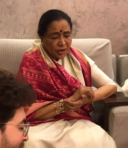 Nitin Mukesh remembers Asha Bhosle with a throwback clip of her singing ‘Tu Tu Hai Wahi’