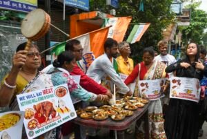 Congress, BJP workers fight in Kolkata over protests against controversial comments by religious guru