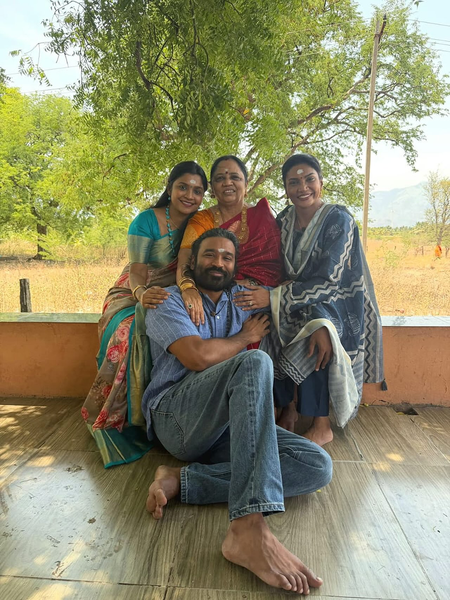 Dhanush poses with his mother & sisters for a perfect family pic, calls them ‘My blessings’