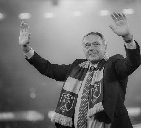 Ludek Miklosko, former West Ham and Czech Republic goalkeeper, passes away