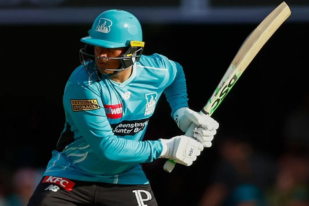 Khawaja re-signs with Brisbane Heat for BBL 16