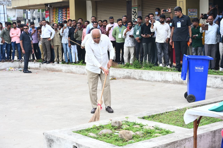 Gujarat CM joins ‘Shramdaan’ at PM Modi’s birthplace, plants trees under ‘Ek Ped Maa Ke Naam’