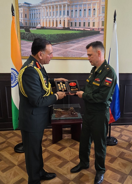 Army chief Dhiraj Seth visits Mikhailovskaya Military Artillery Academy in Russia’s St. Petersburg