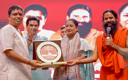 Delhi CM Rekha Gupta joins ‘Haritalika Teej Mahotsav’ with Nepali, Gorkhali community