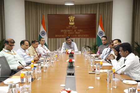 Sri Lankan delegation witnesses India’s experience in large-scale land governance reforms