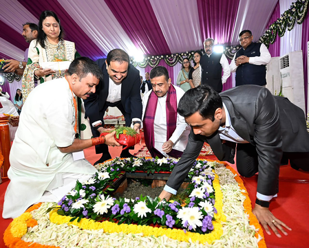Gautam Adani lays foundation stone of Rs 4,000 crore ‘Adani Arogya Mandir’ in Kolkata