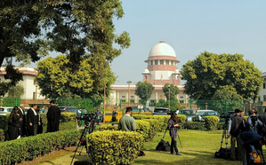 SC asks ECI to indicate timeframe for final decision on Trinamool name, symbol dispute