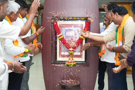 K’taka BJP leaders pay tributes to Deendayal Upadhyaya; say Modi govt implemented his vision