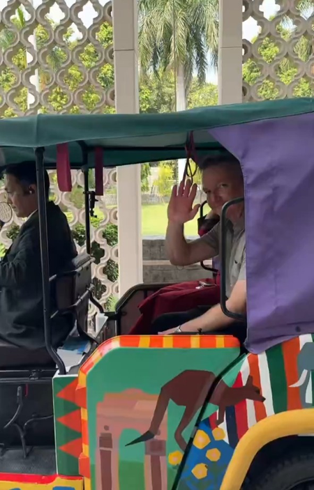 Australia’s Climate Change and Energy Minister Chris Bowen takes ride in e-rickshaw in New Delhi